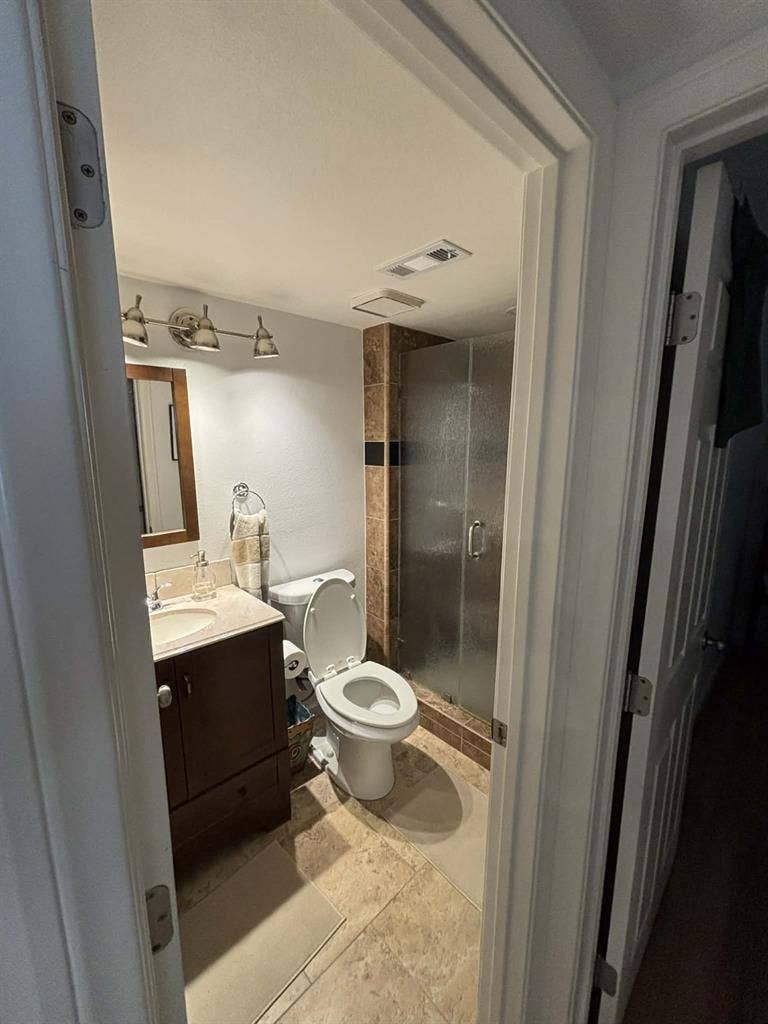 Quiet Room with bath Encinitas