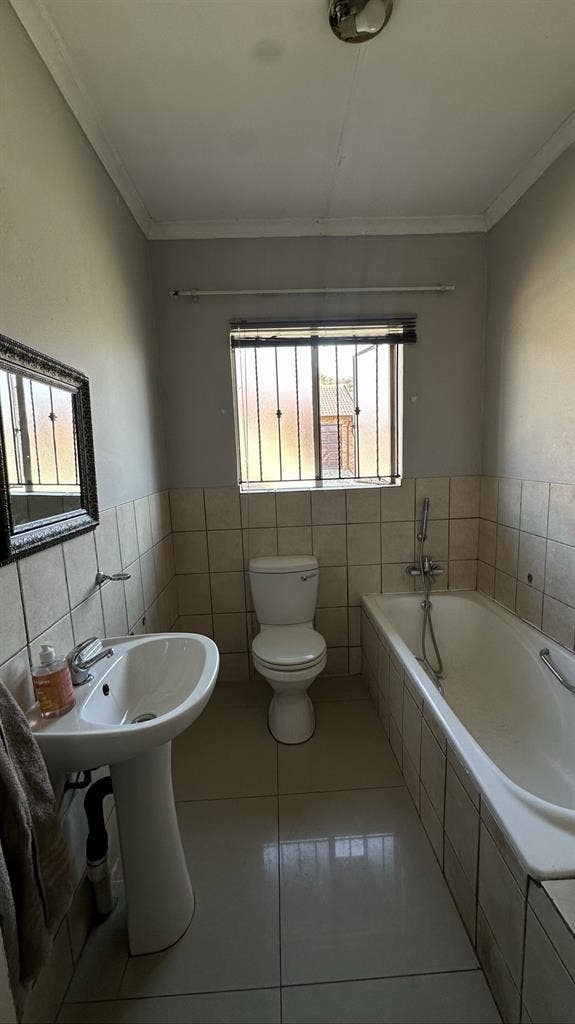 Peaceful Room in Johannesburg South