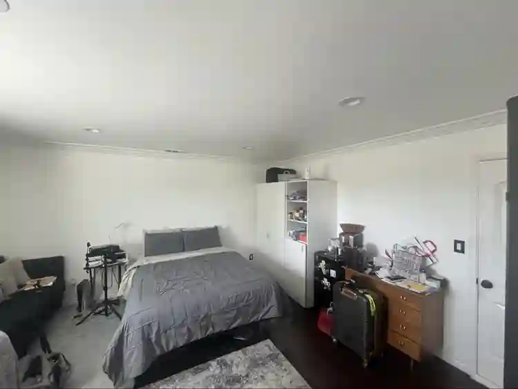 Master Bedroom For Rent 10/1/26