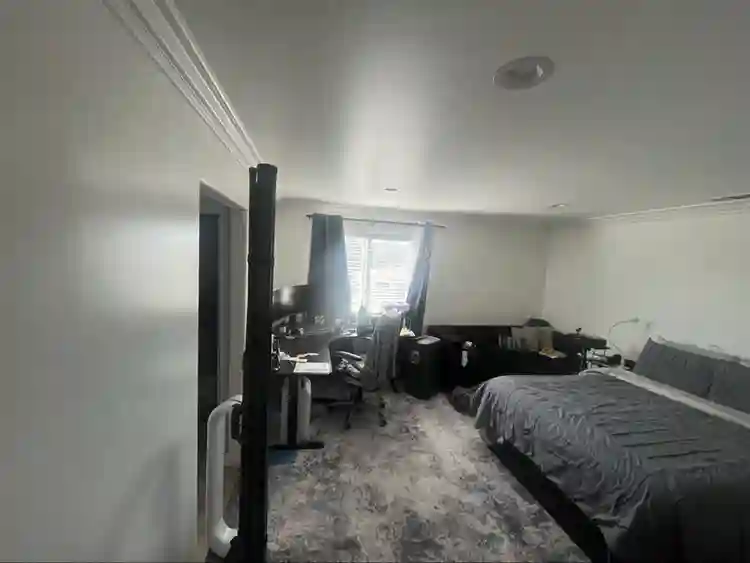 Master Bedroom For Rent 10/1/26