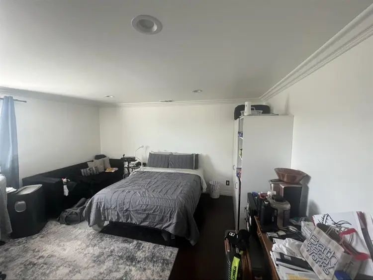 Master Bedroom For Rent 10/1/26