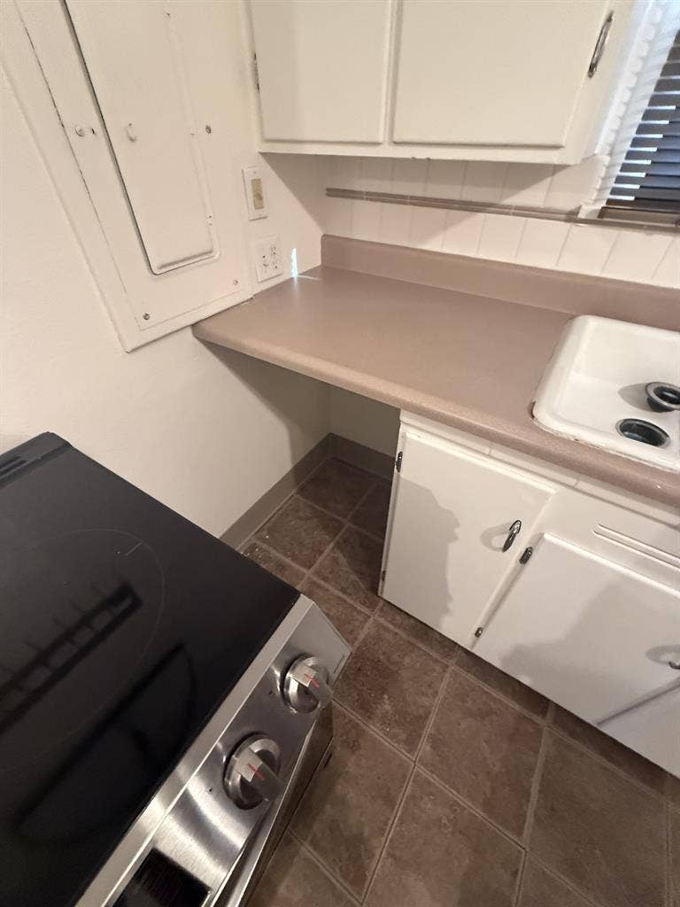 3 bed 1 bath Home in Burien