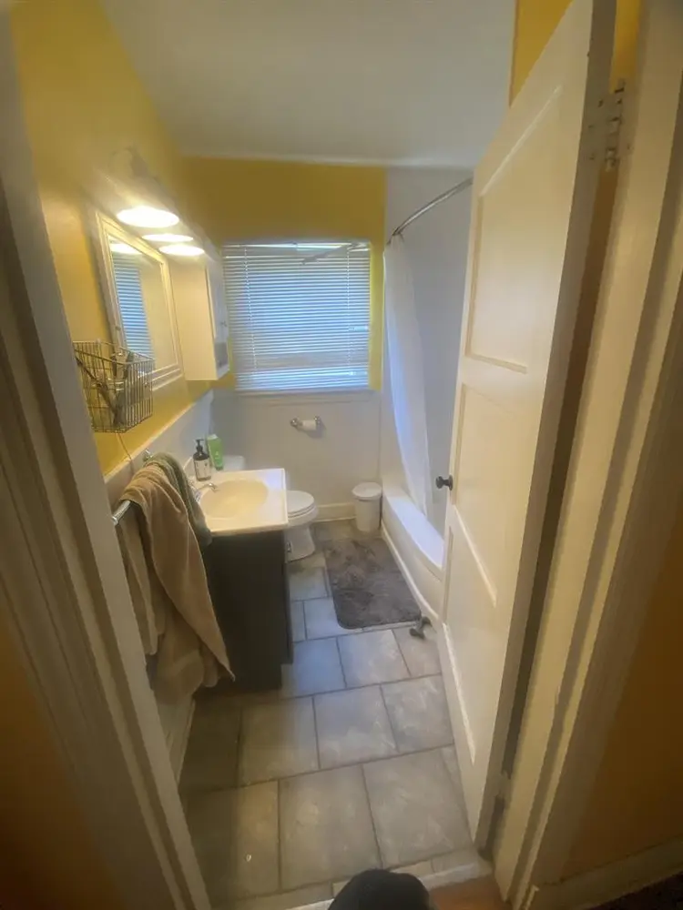 Room Available Off Brainerd