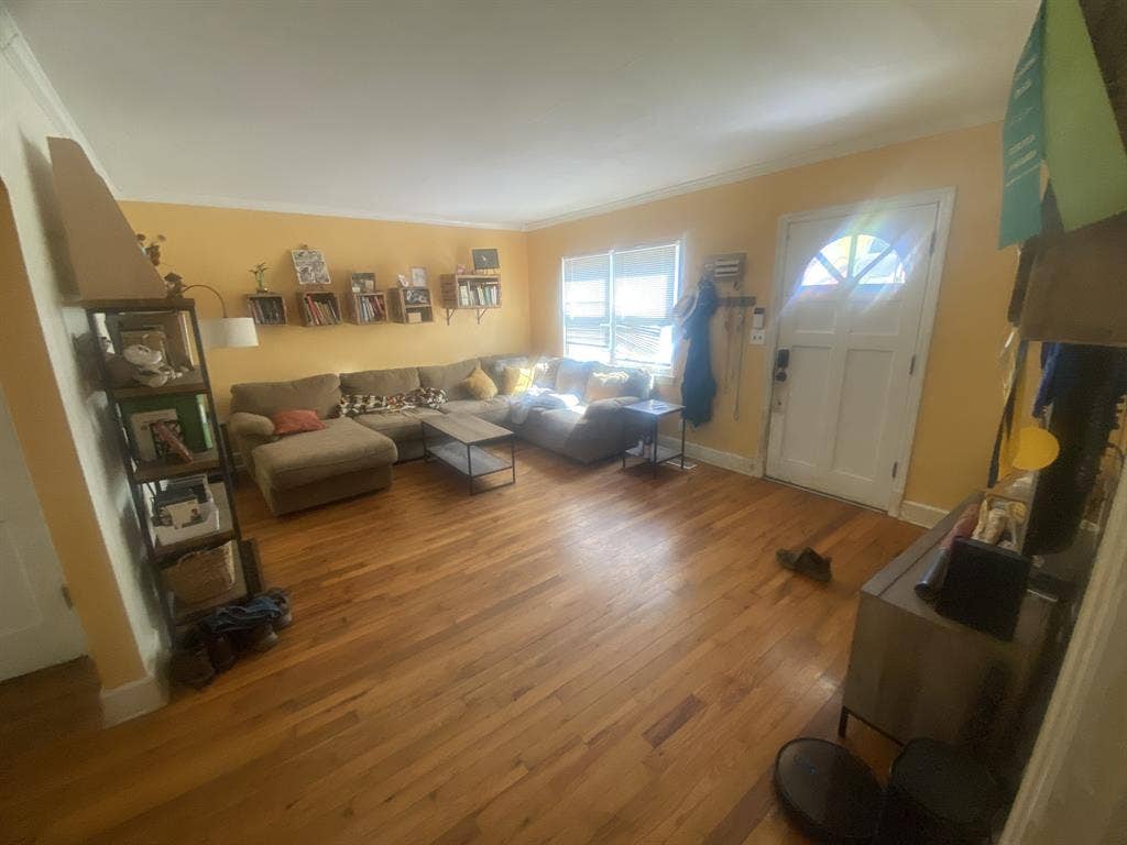 Room Available Off Brainerd