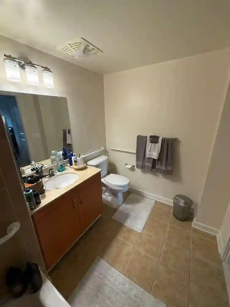 Large Room w/ private bathroom DC