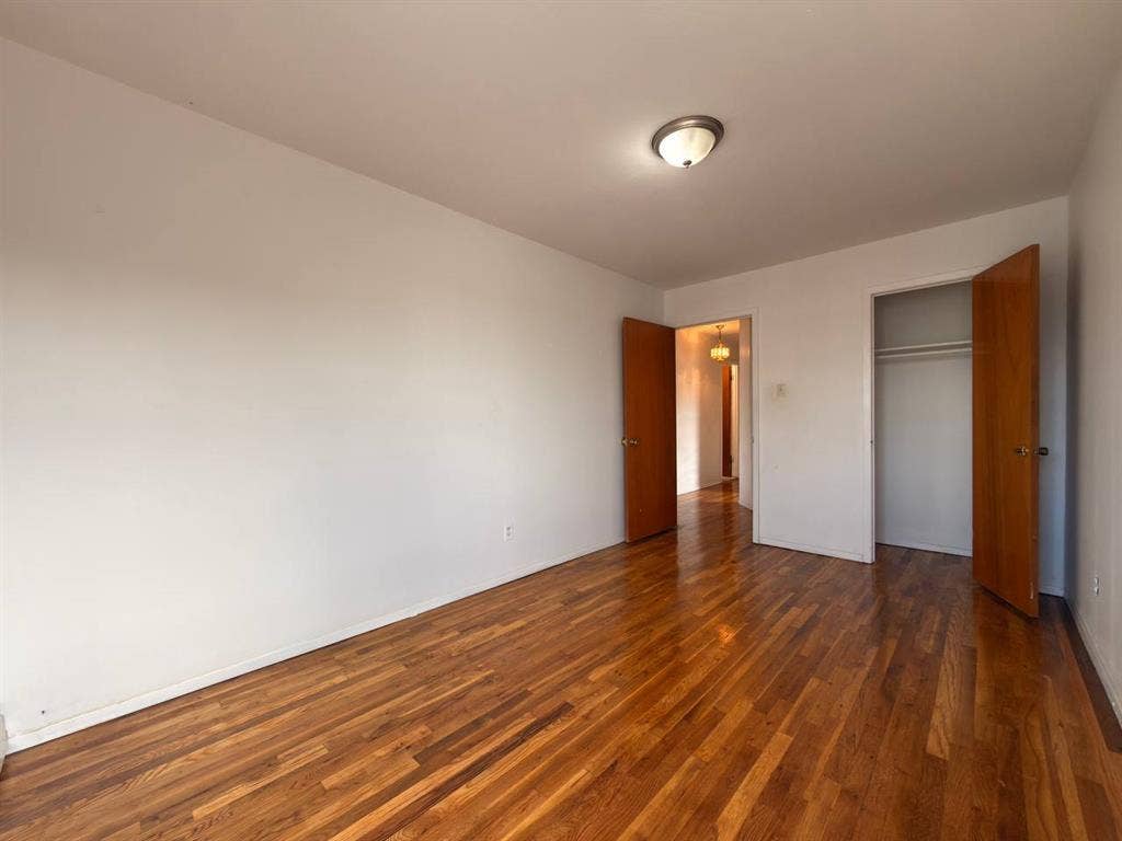 🏡 Spacious 3-Bedroom Apartment