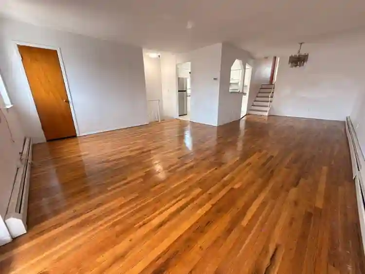 🏡 Spacious 3-Bedroom Apartment