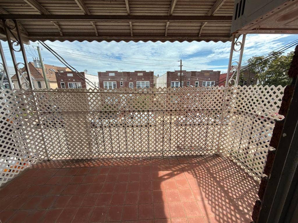 🏡 Spacious 3-Bedroom Apartment