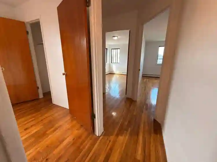 🏡 Spacious 3-Bedroom Apartment