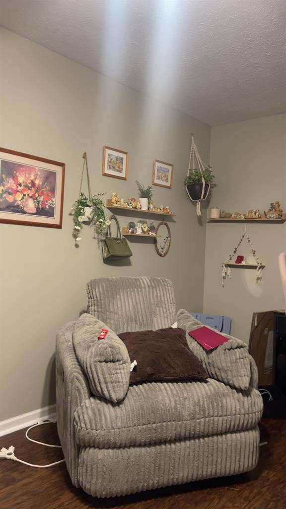 Looking for a roommate.