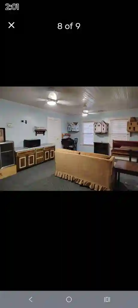 Looking for a quiet single roommate