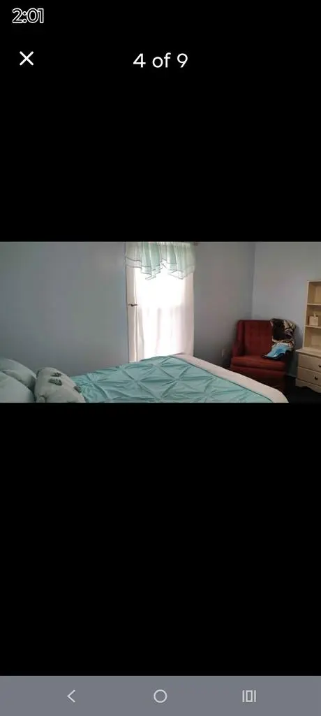 Looking for a quiet single roommate