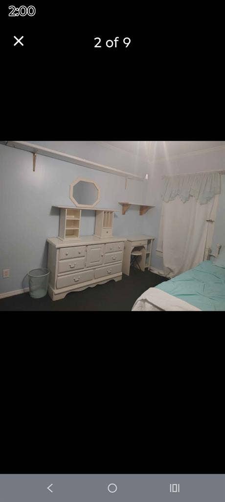Looking for a quiet single roommate