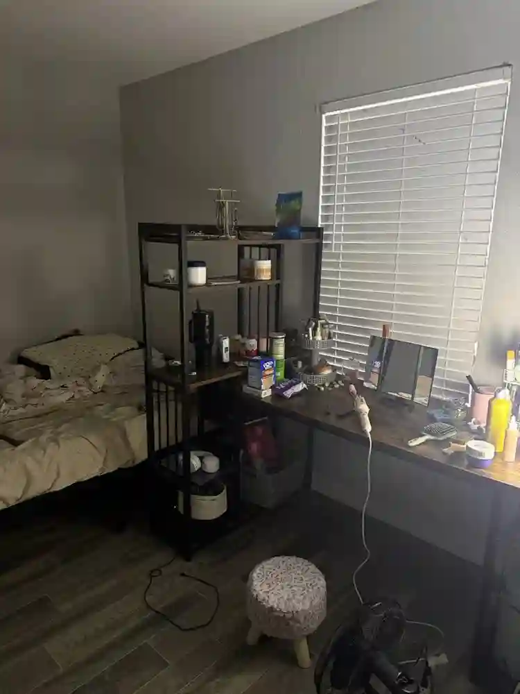 Renting a room, need roommate ASAP