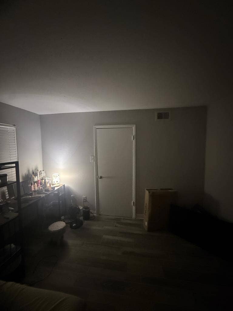 Renting a room, need roommate ASAP