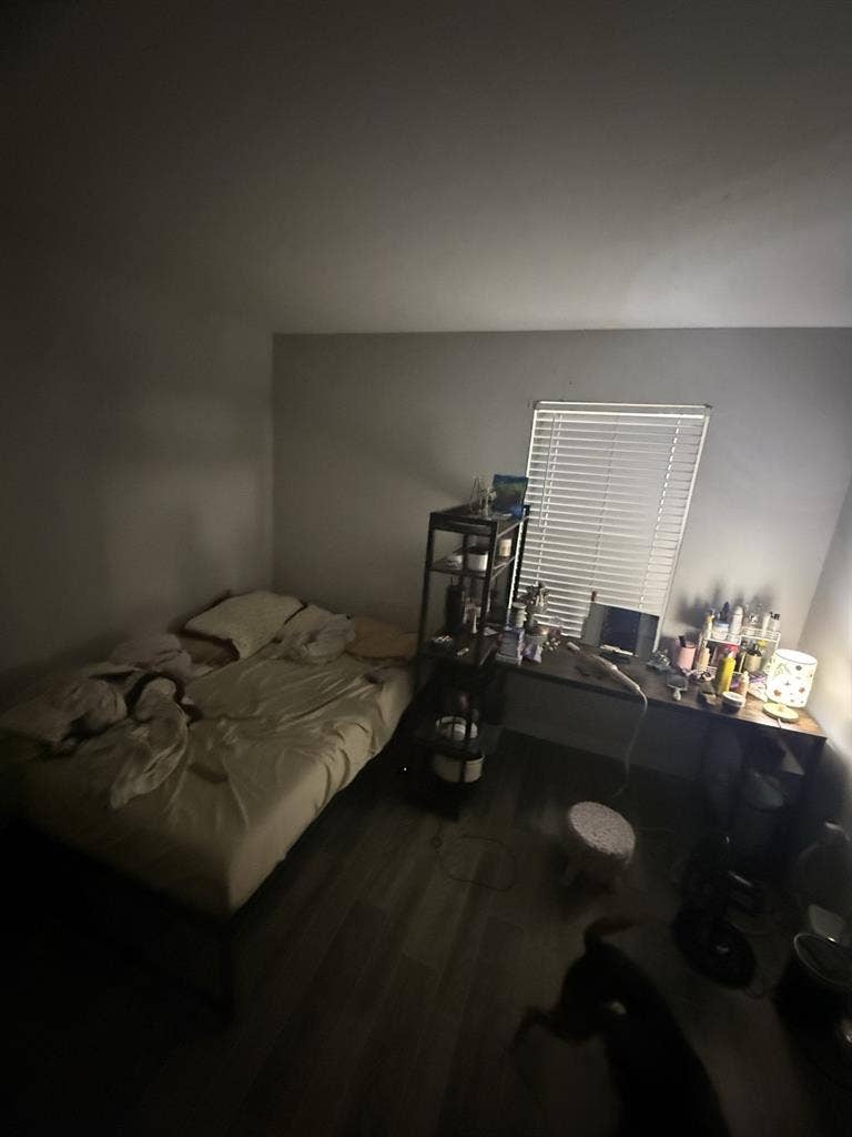 Renting a room, need roommate ASAP
