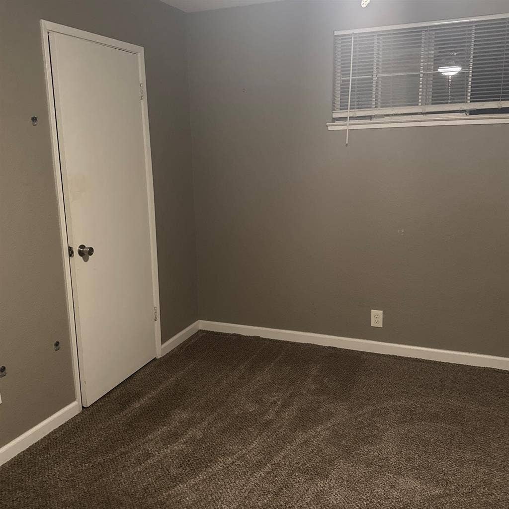 Two-story duplex, master bedroom