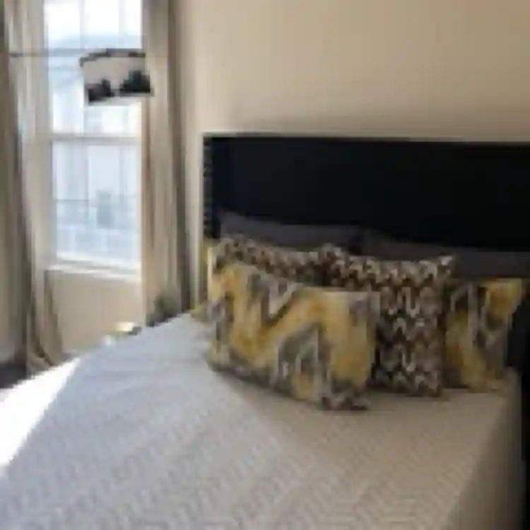 Beautiful 1 bedroom available DC
