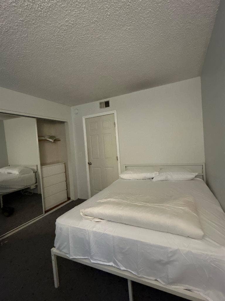 Full furnished utilities included!