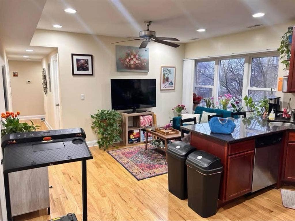 Spacious room for rent