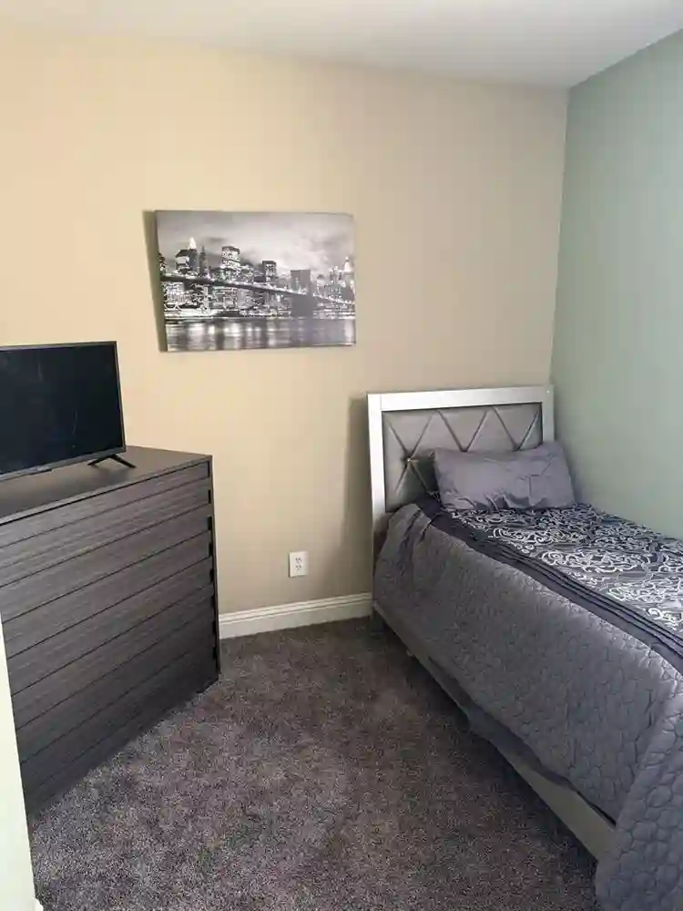 Upstairs living area for rent