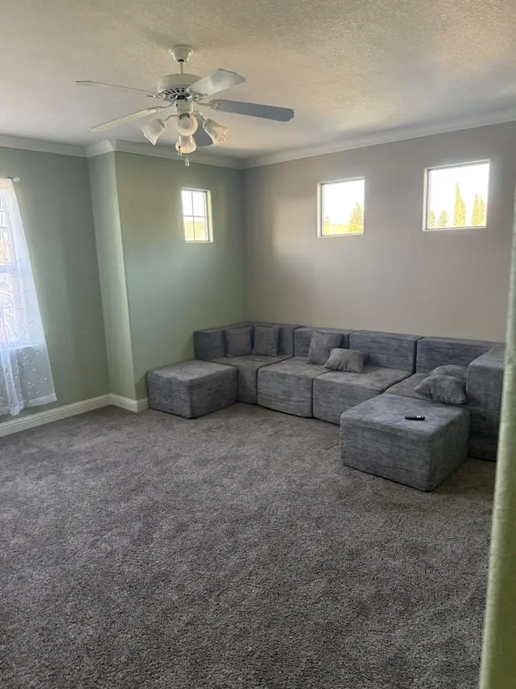 Upstairs living area for rent
