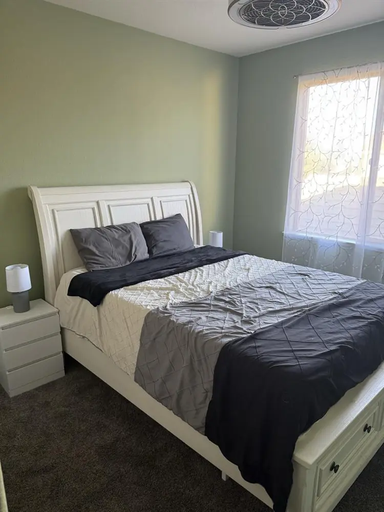Upstairs living area for rent