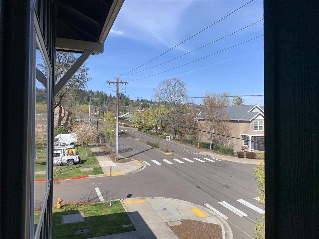 Beaut1ful2 bed/2bath bull mountain