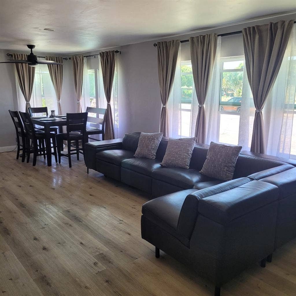 Female only✨ $1200, Furnished Room