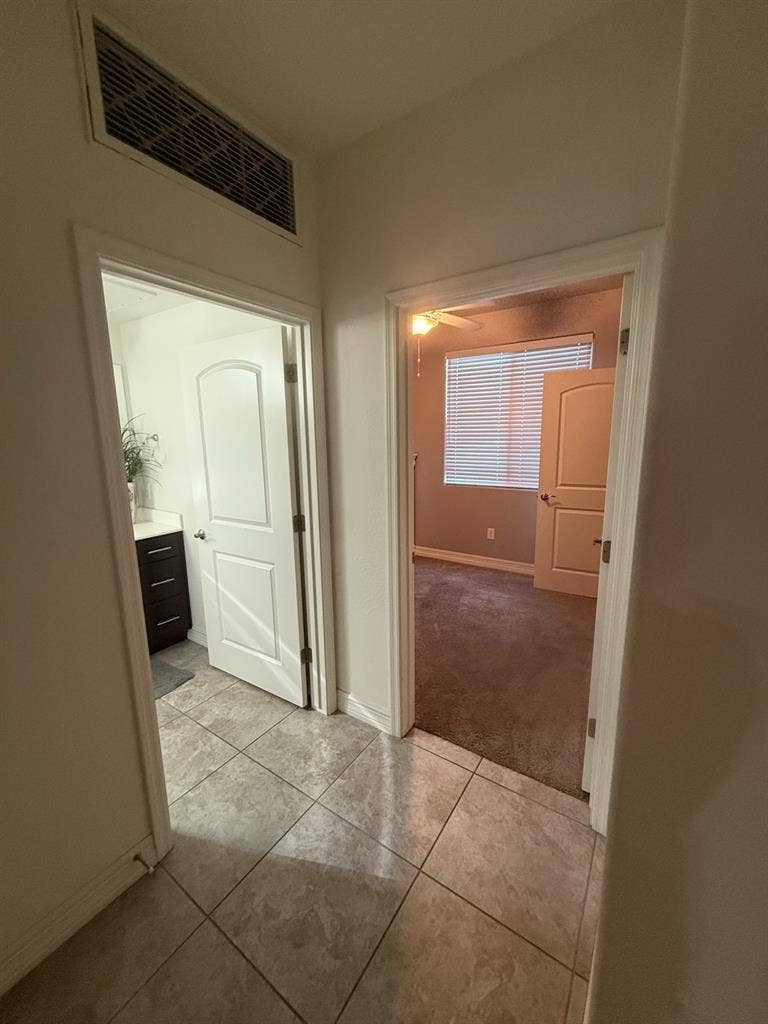 Room & Bathroom for Rent