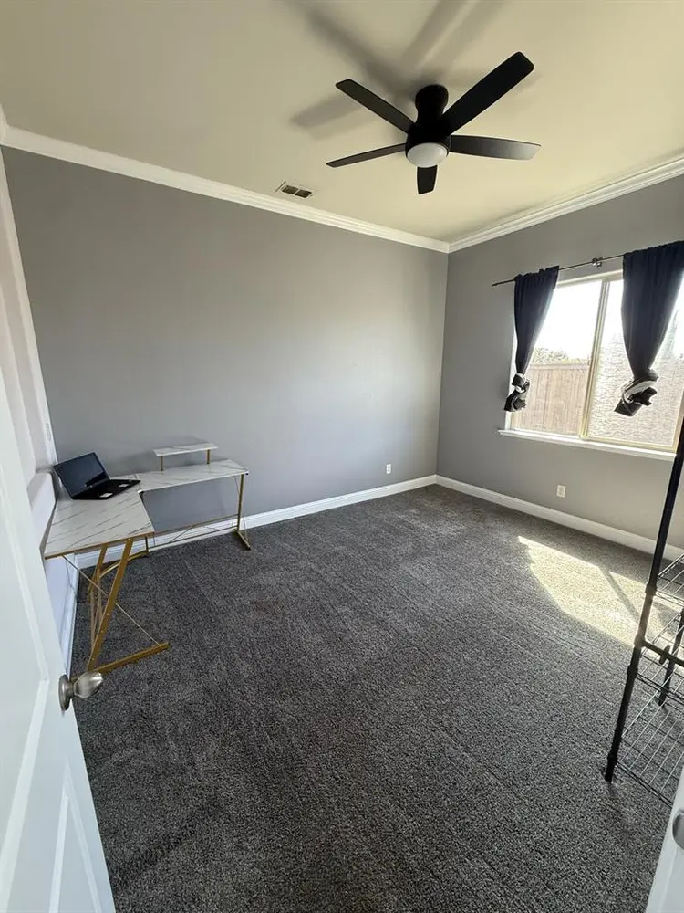 Downstairs living area for rent