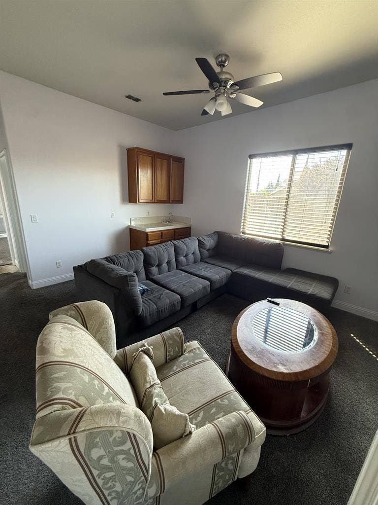 Downstairs living area for rent