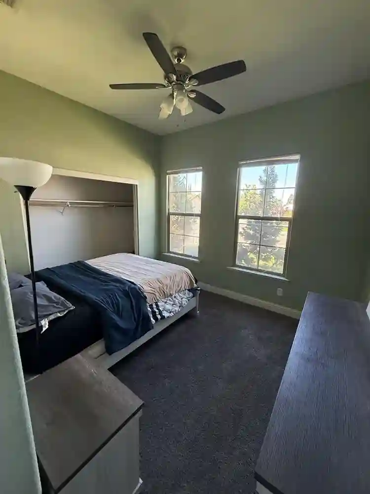 Downstairs living area for rent