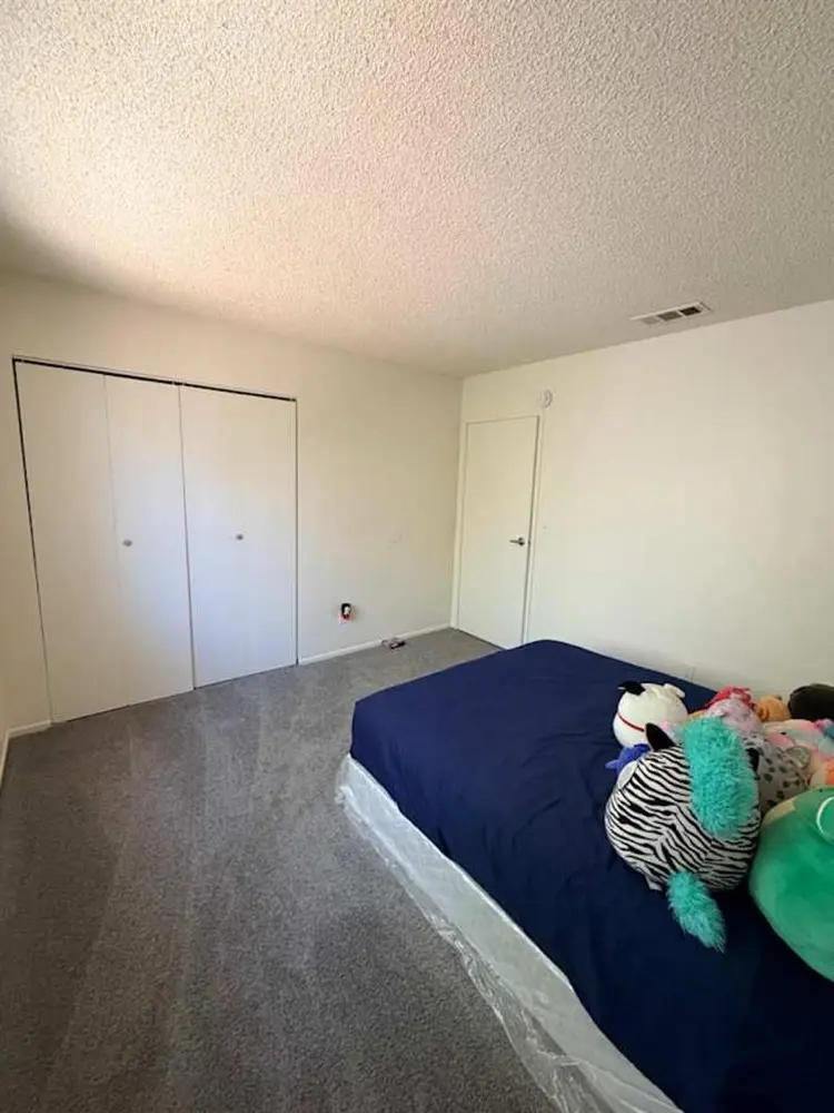 1 room available