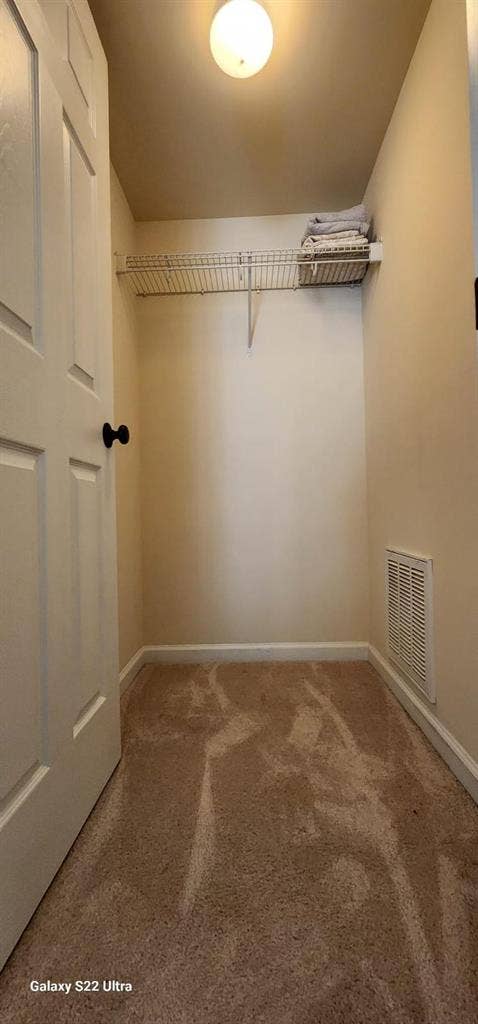 Private Room+Bath+LR, Utils Incl