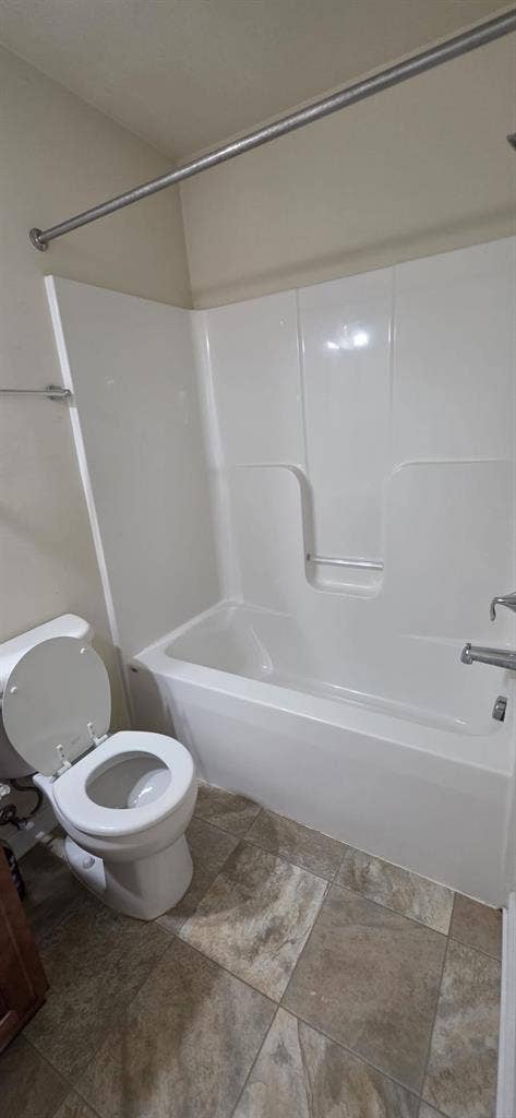 Private Room+Bath+LR, Utils Incl