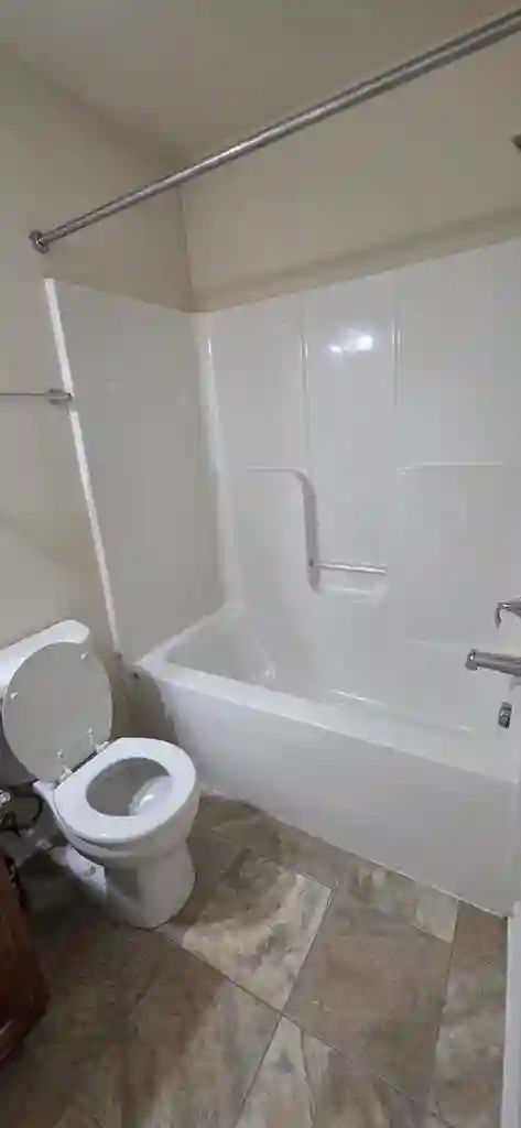 Private Room+Bath+LR, Utils Incl