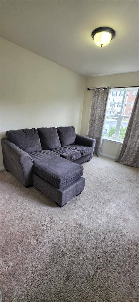 Private Room+Bath+LR, Utils Incl