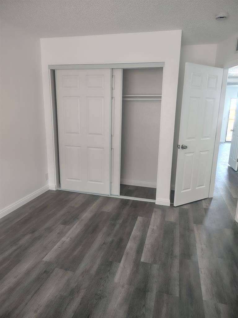 Room for rent in Pomona