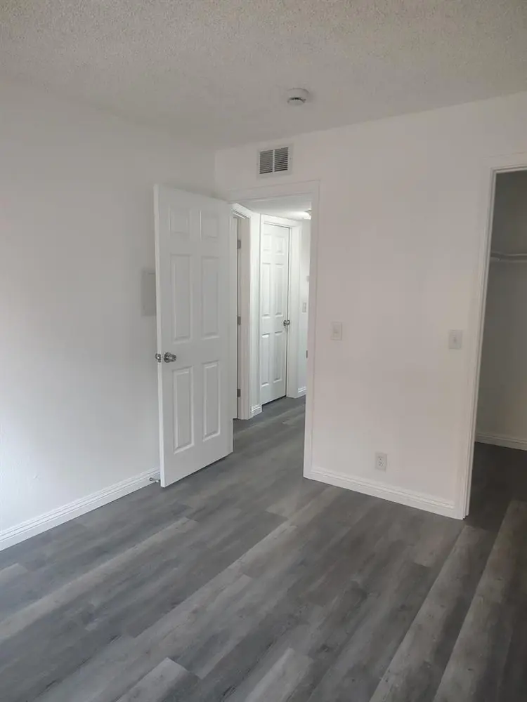 Room for rent in Pomona