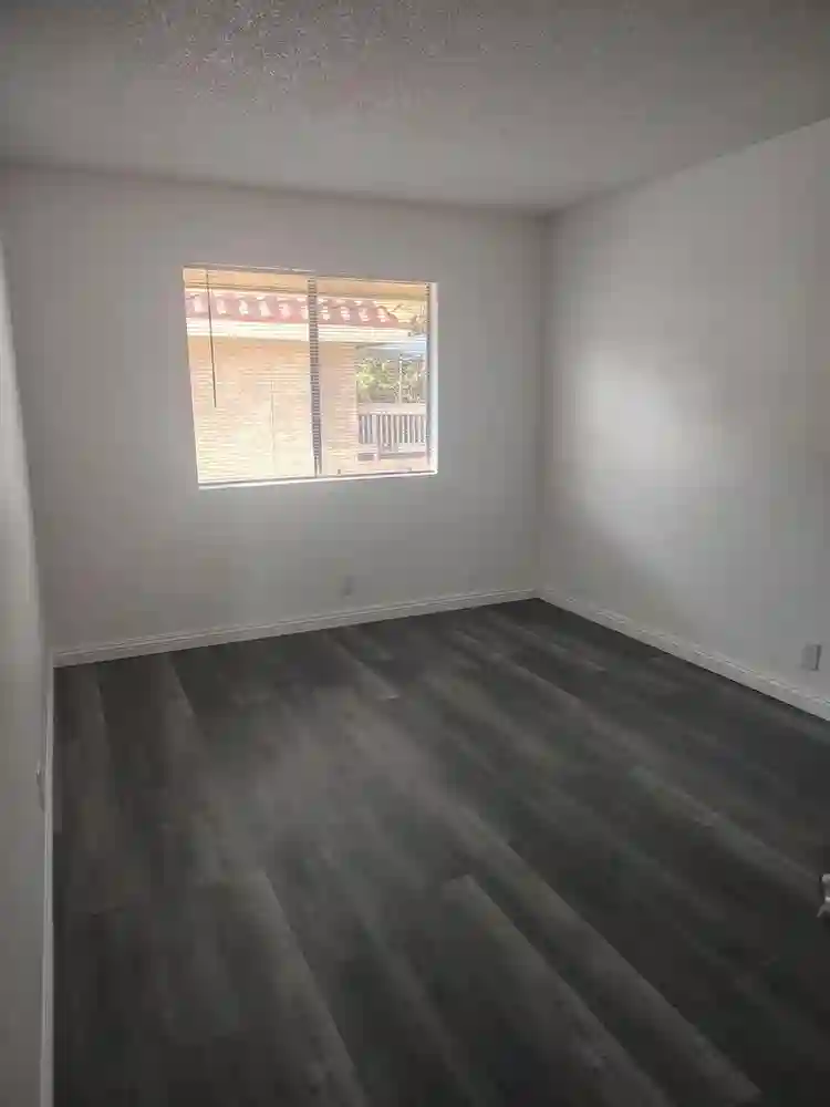 Room for rent in Pomona