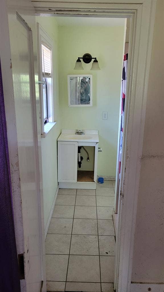 Room for Rent w/ Private Bathroom