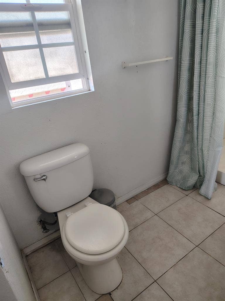 Room for Rent W/Private Bathroom