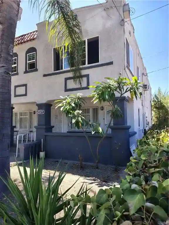 Apartment for Rent in SB