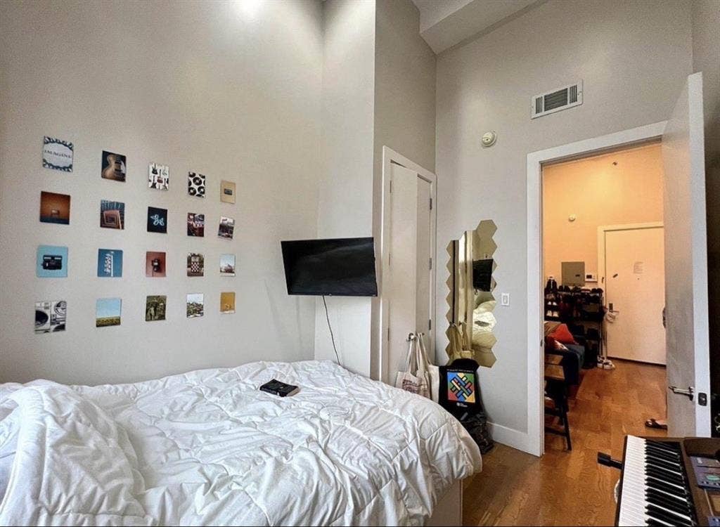 Furnished apartment in crown height