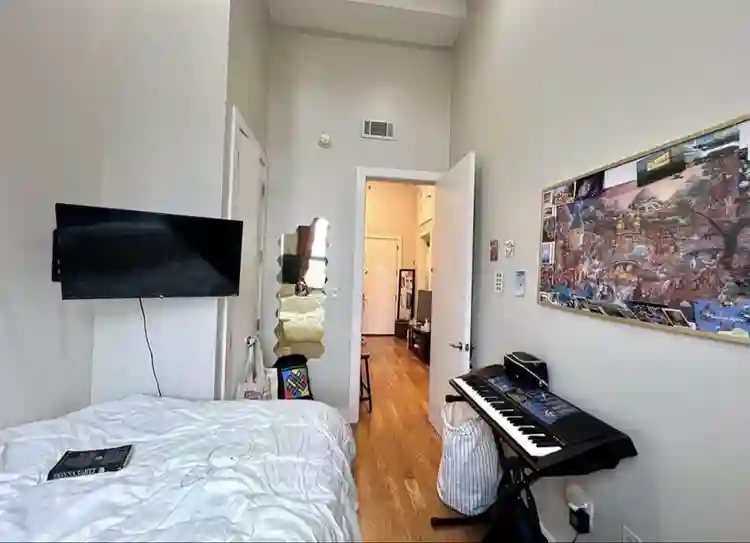 Furnished apartment in crown height