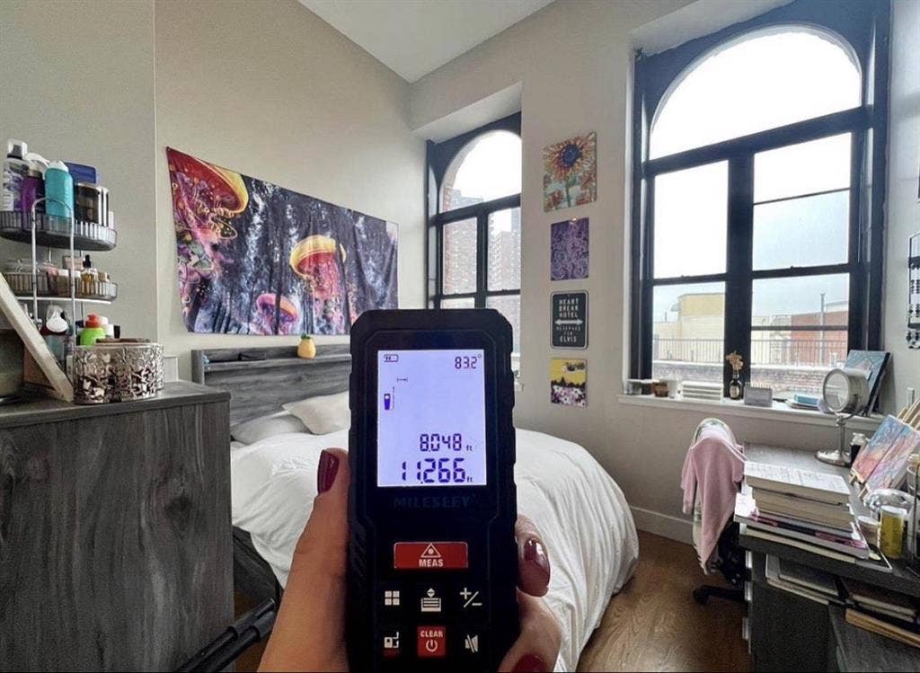 Furnished apartment in crown height