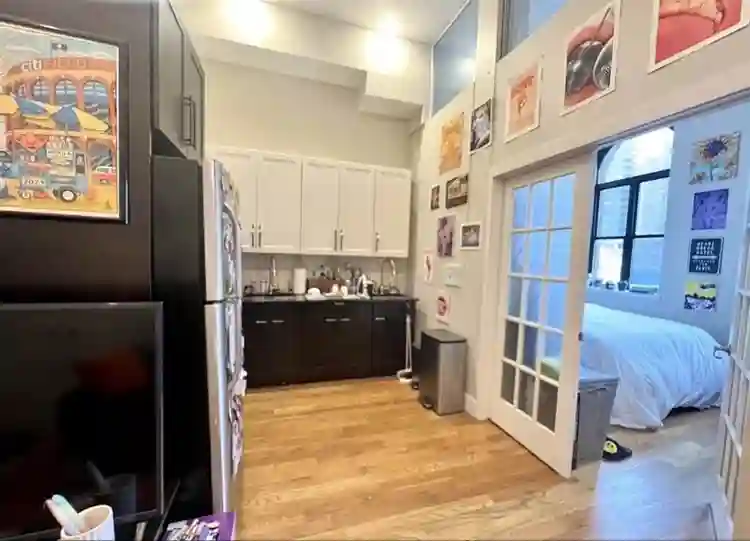 Furnished apartment in crown height