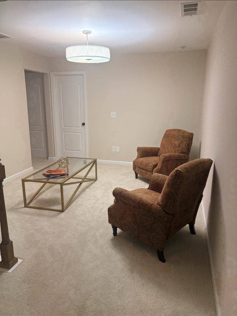 Clean, comfortable housing!
