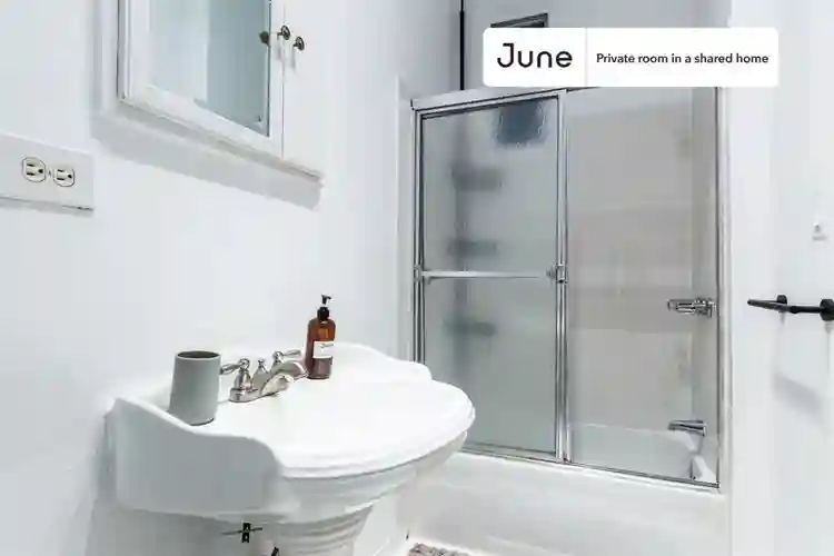 4 BR in New York City